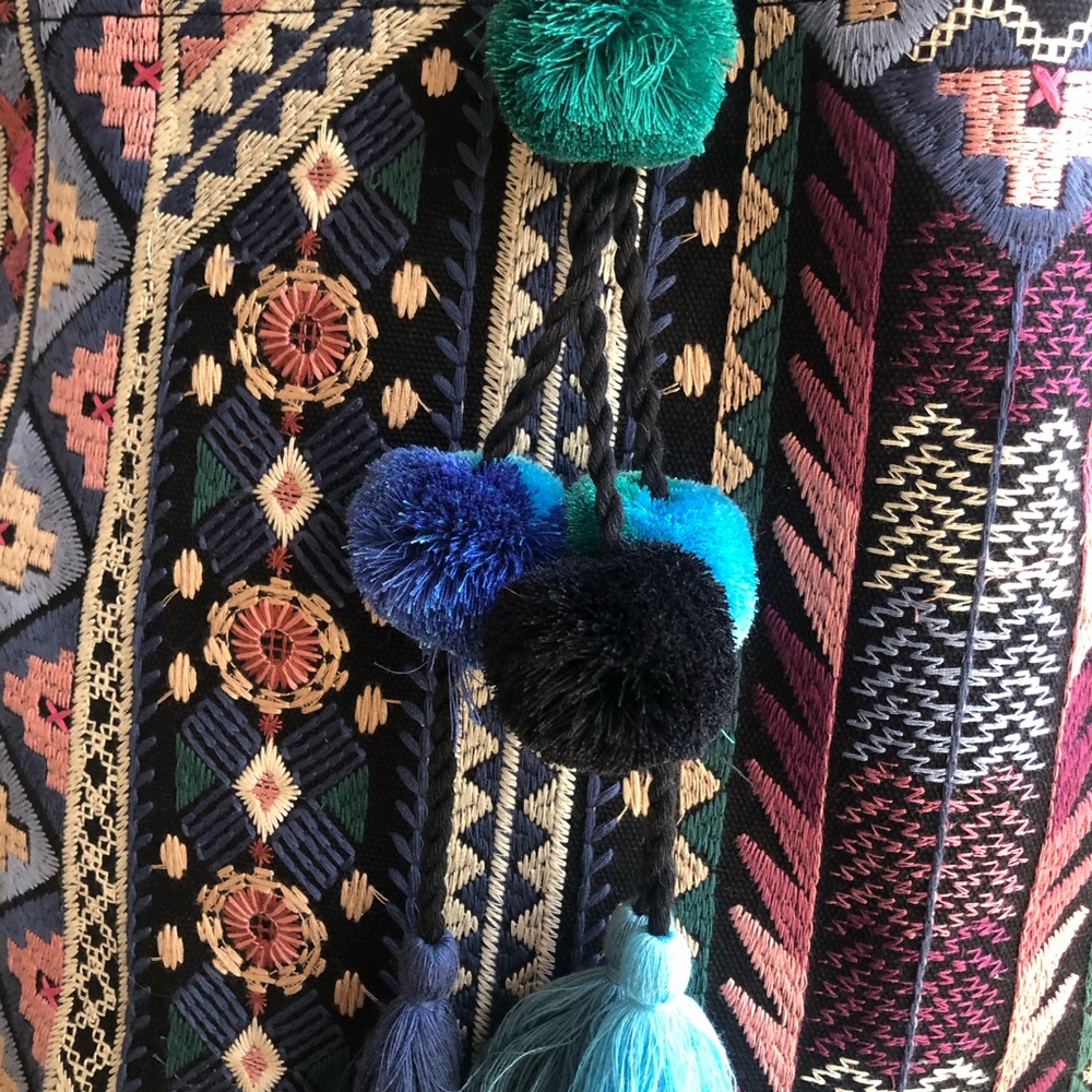 New: Johnny Was Embroidered Tote with Pom Tassels - Picture 10 of 14